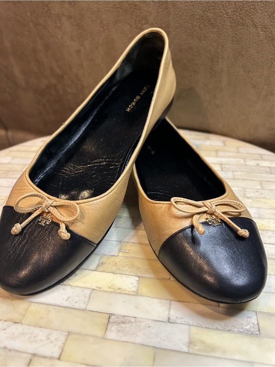Tory Burch Shoes - Tory Burch Women's Cap Toe Ballet Flats
Size 8